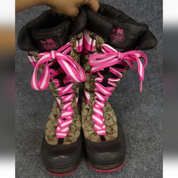 Coach Marian Signature Logo Khaki Rare Pink Trim Lace-Up Mid-Calf Snow Boot 9M - Picture 1 of 16